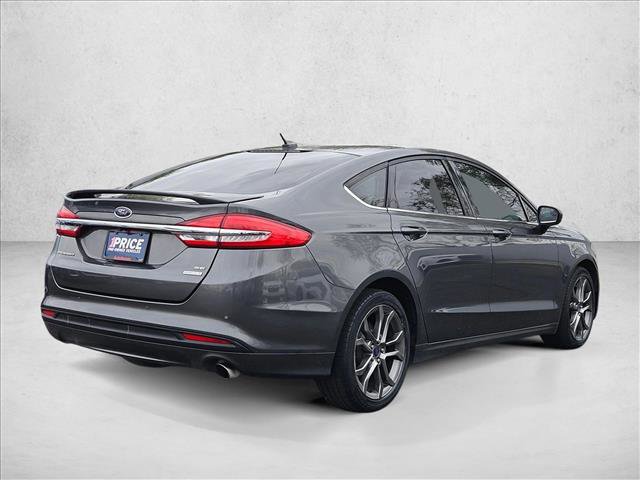 Used 2017 Ford Fusion SE w/ Equipment Group 201A image 5