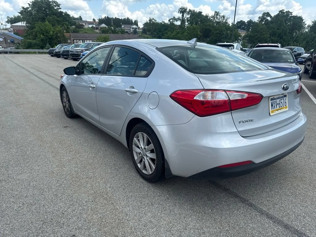 Used 2016 Kia Forte LX w/ LX Popular Plus Package FWD image 5