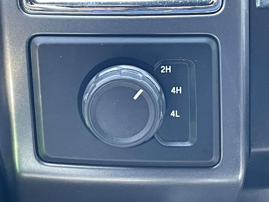 Used 2017 Ford F150 XLT w/ Equipment Group 302A Luxury AWD/4WD image 24