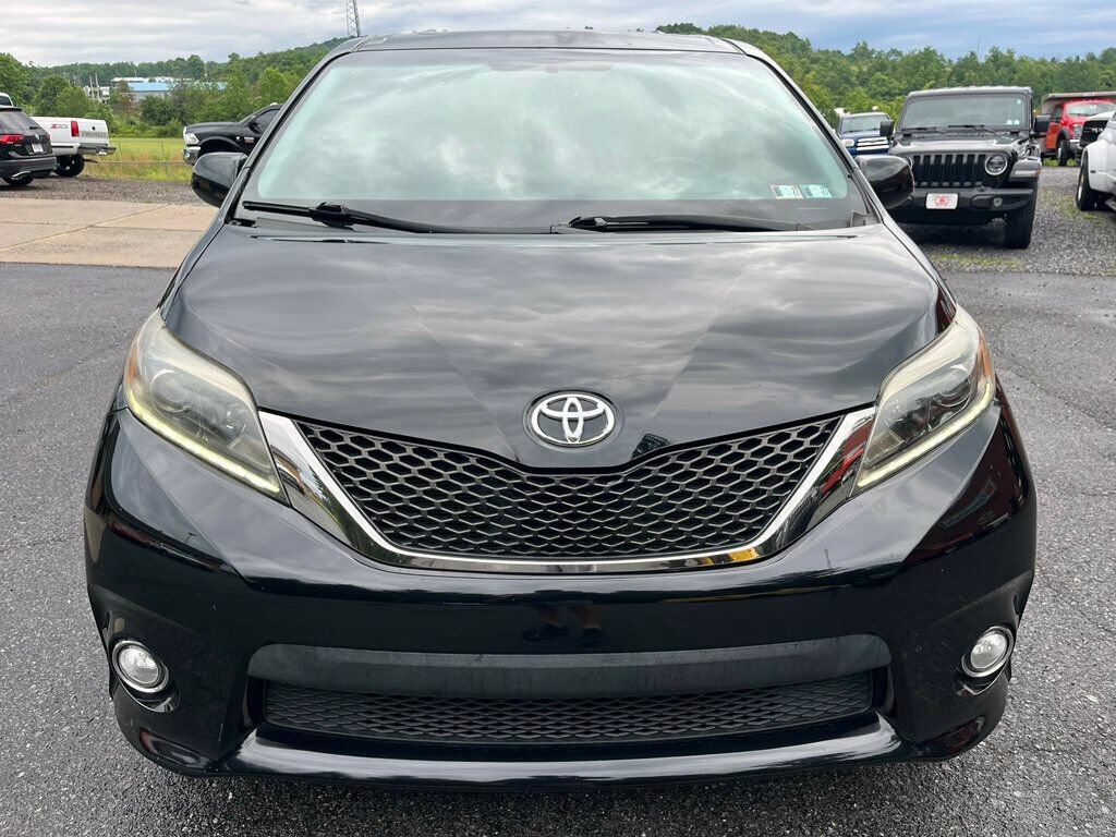 Used 2016 Toyota Sienna SE Premium FWD image 8