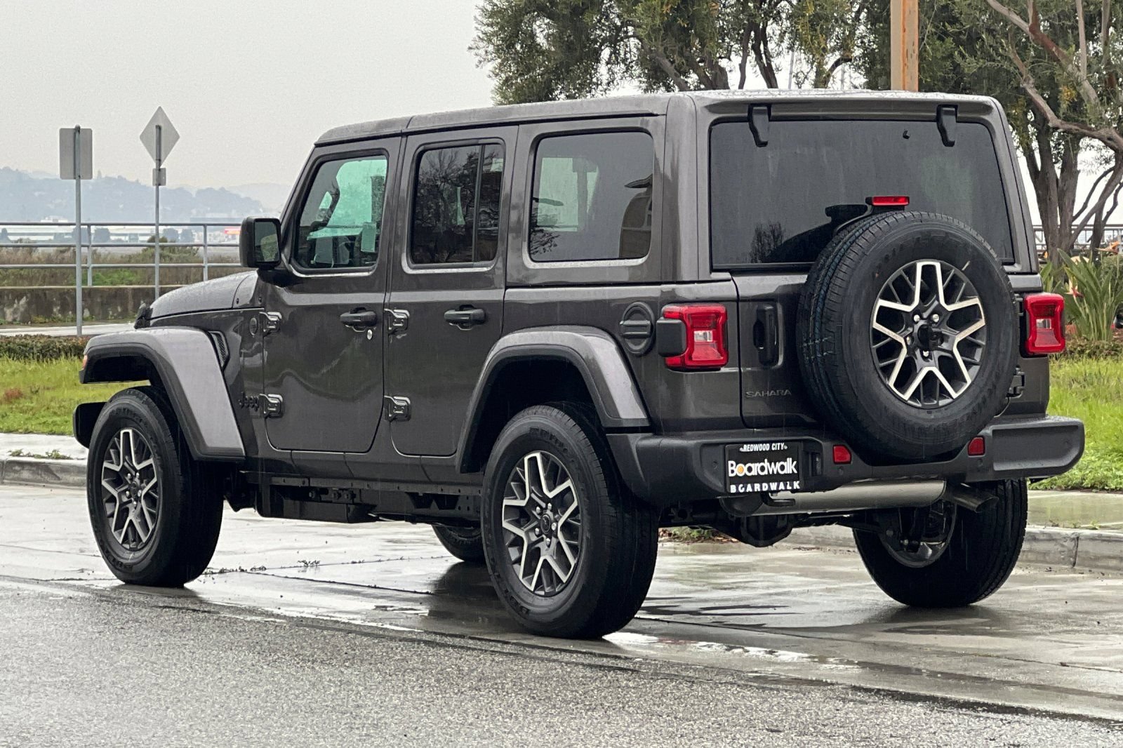 New 2026 Jeep Wrangler Unlimited Sahara w/ Safety Group AWD/4WD image 6