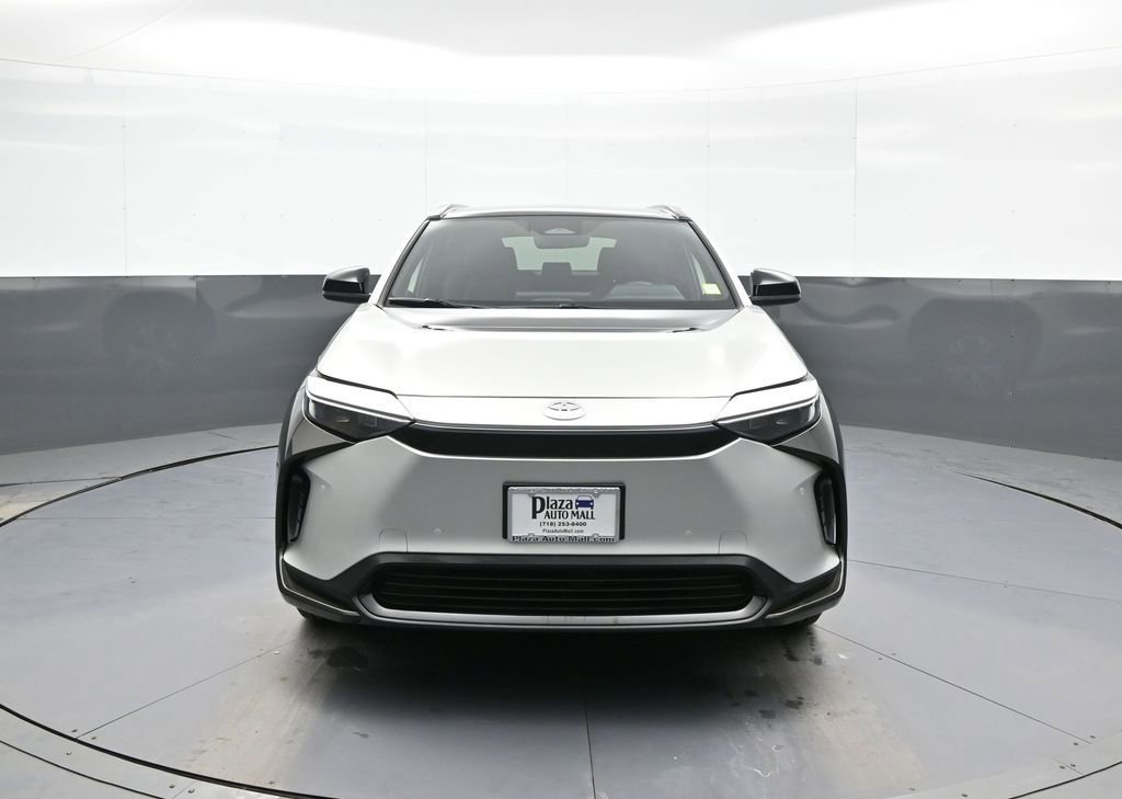 Used 2023 Toyota bZ4X XLE w/ Weather Package image 2