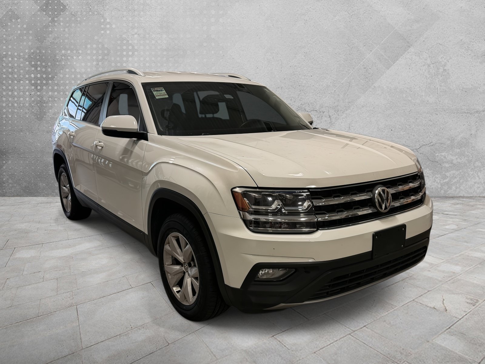 Used 2018 Volkswagen Atlas SE FWD image 1