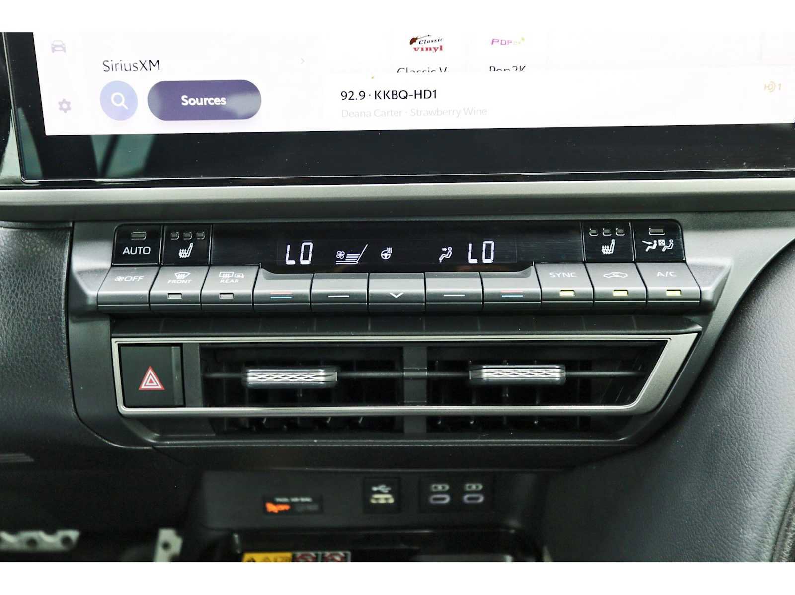 Used 2025 Toyota Camry XSE image 24