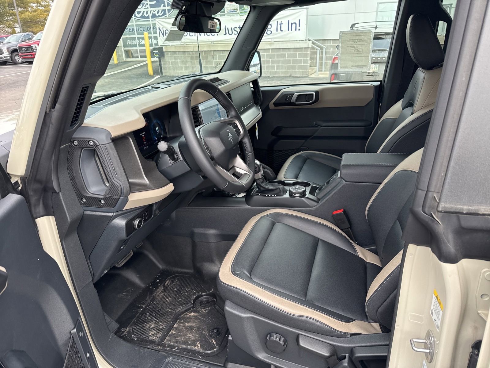 New 2025 Ford Bronco Big Bend w/ Black Diamond Package image 19