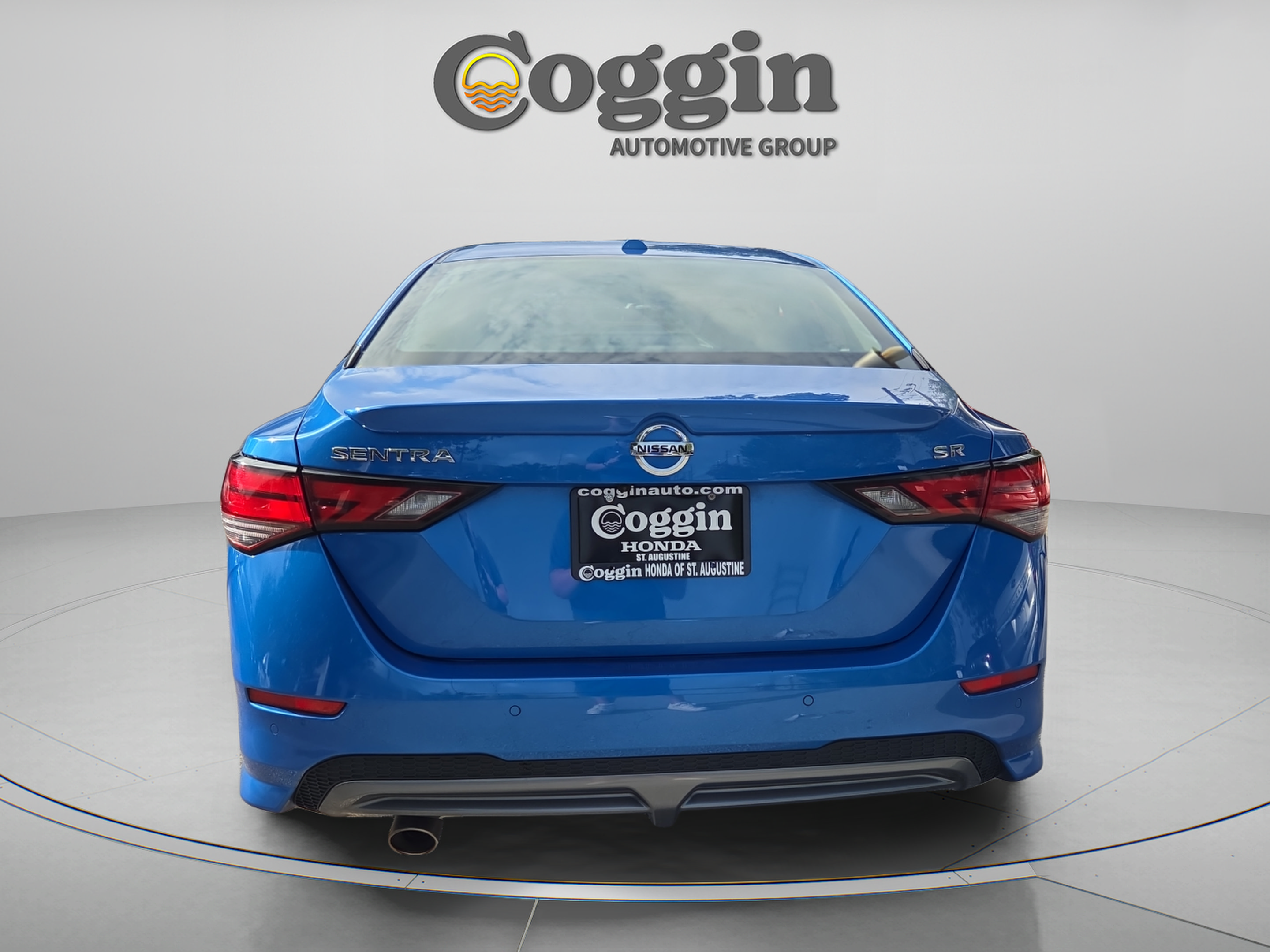 Used 2022 Nissan Sentra SR w/ Lighting Package FWD image 4