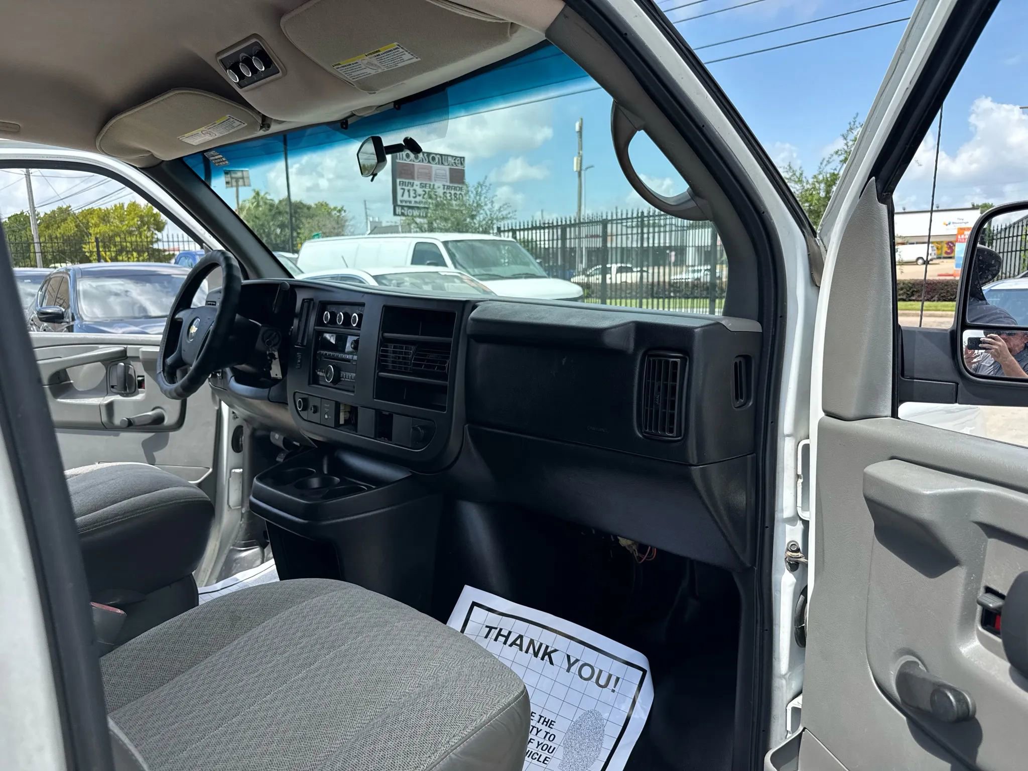 Used 2011 Chevrolet Express 2500 LS image 33