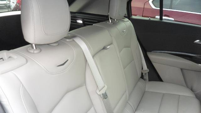 Used 2019 Cadillac XT4 Luxury w/ Cold Weather Package FWD image 30