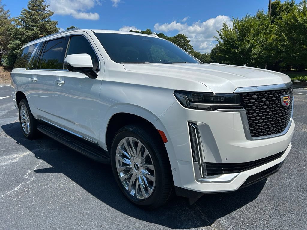 Used 2023 Cadillac Escalade ESV Premium Luxury AWD/4WD image 23