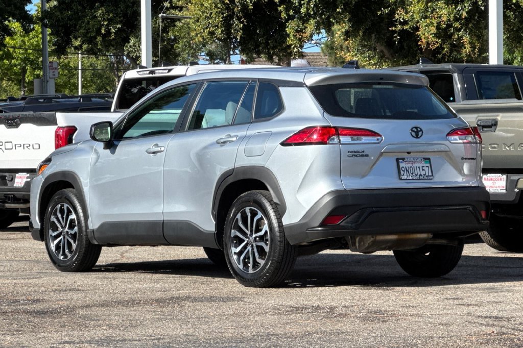 Certified 2025 Toyota Corolla Cross AWD Hybrid image 5