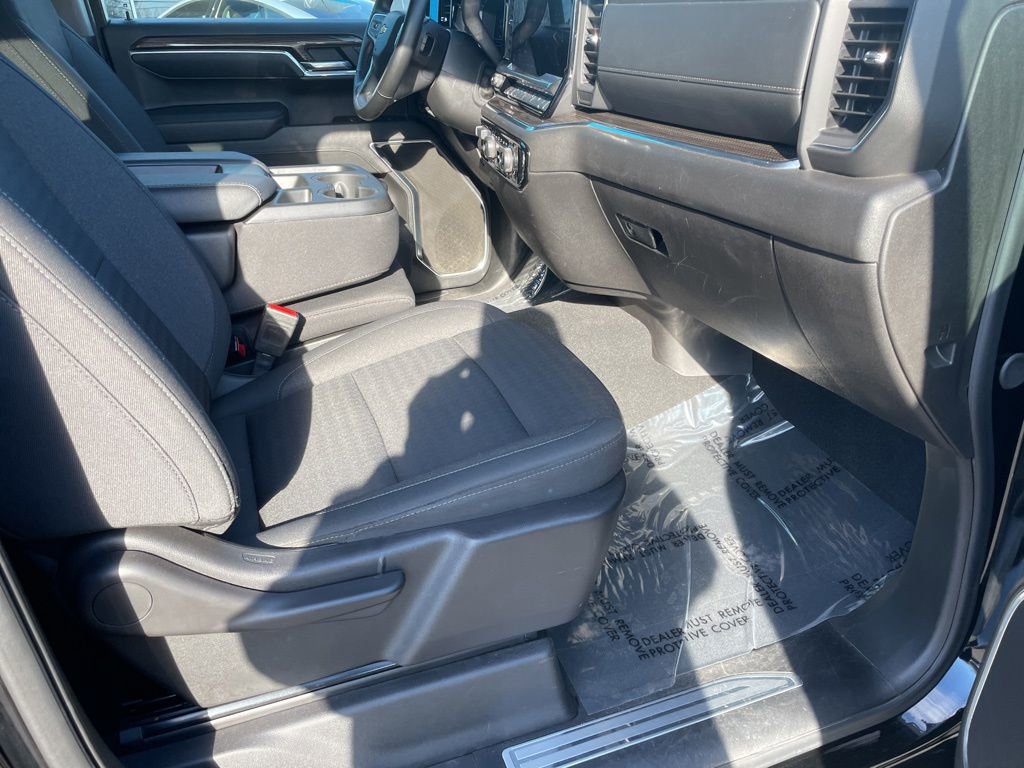 Used 2025 Chevrolet Silverado 1500 LT image 23