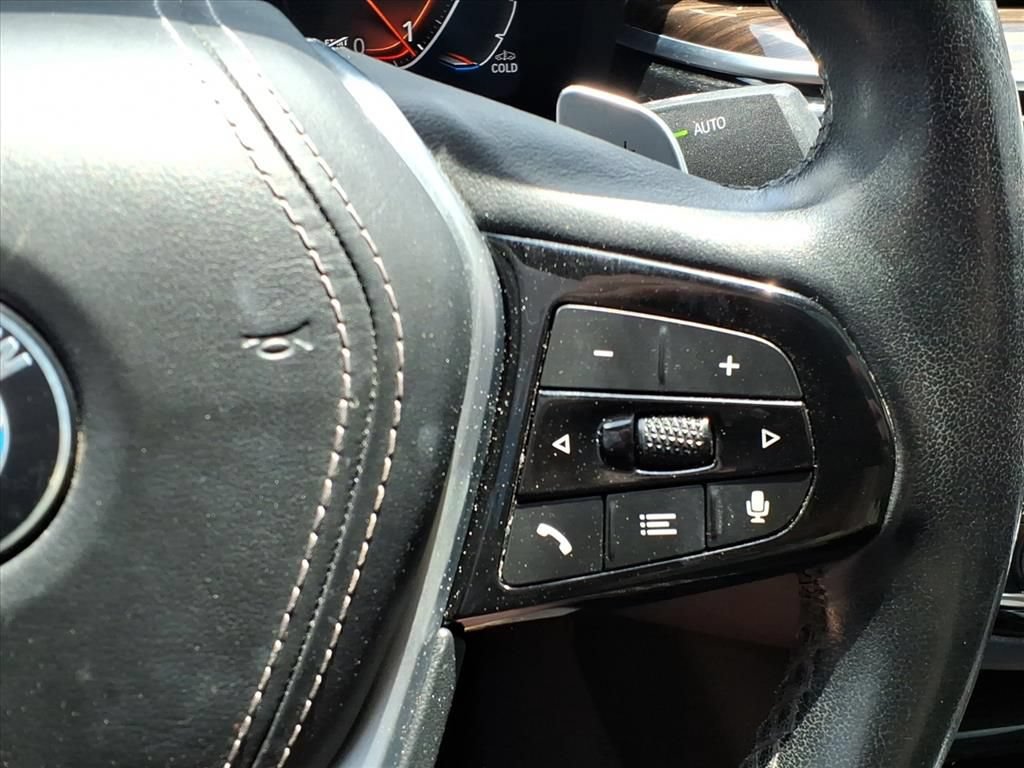 Used 2021 BMW 530i RWD image 14
