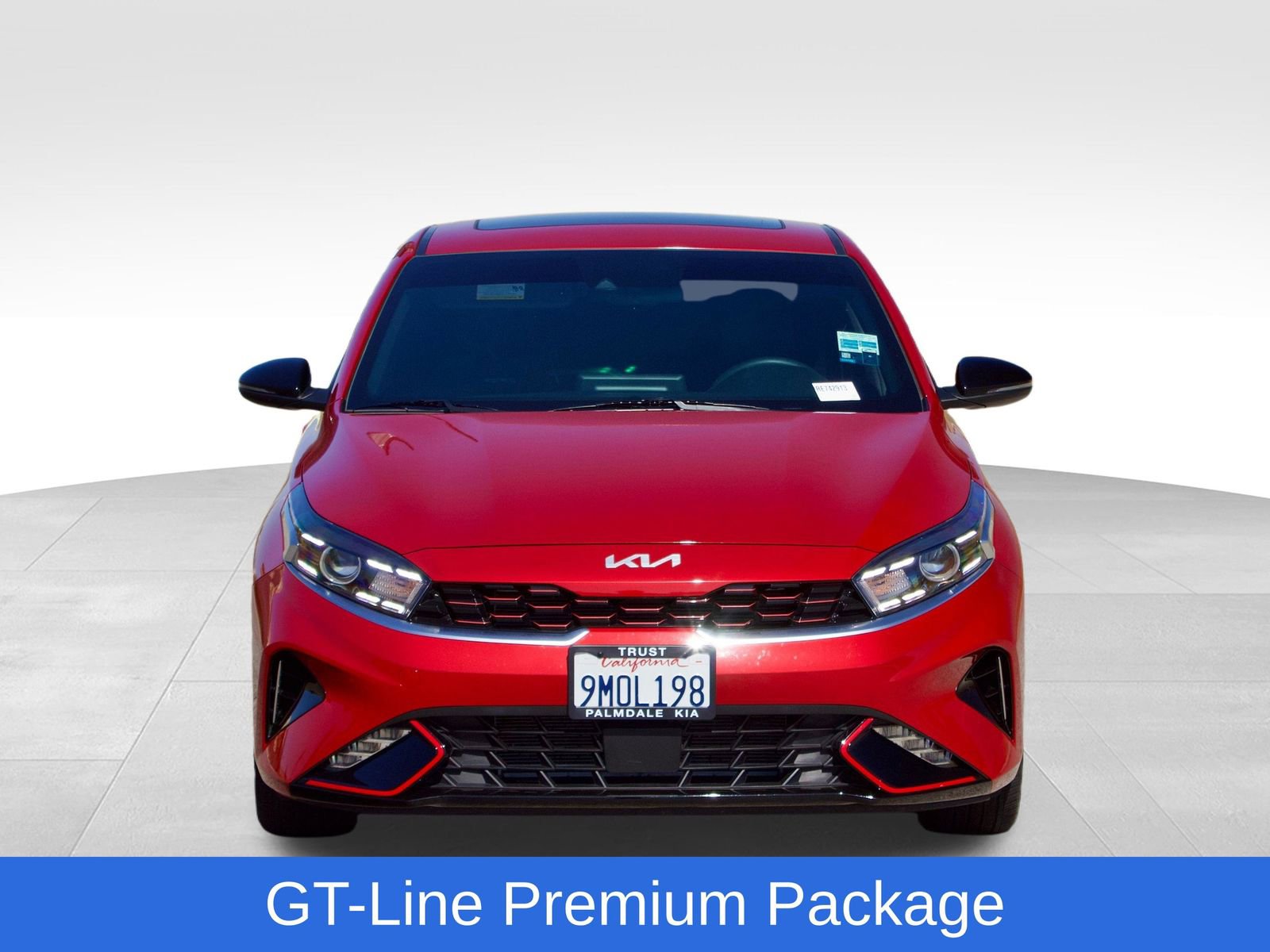Used 2024 Kia Forte GT-Line w/ GT-Line Premium Package FWD image 3