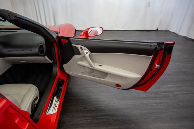 Used 2008 Chevrolet Corvette Convertible w/ Preferred Equipment Group RWD image 16