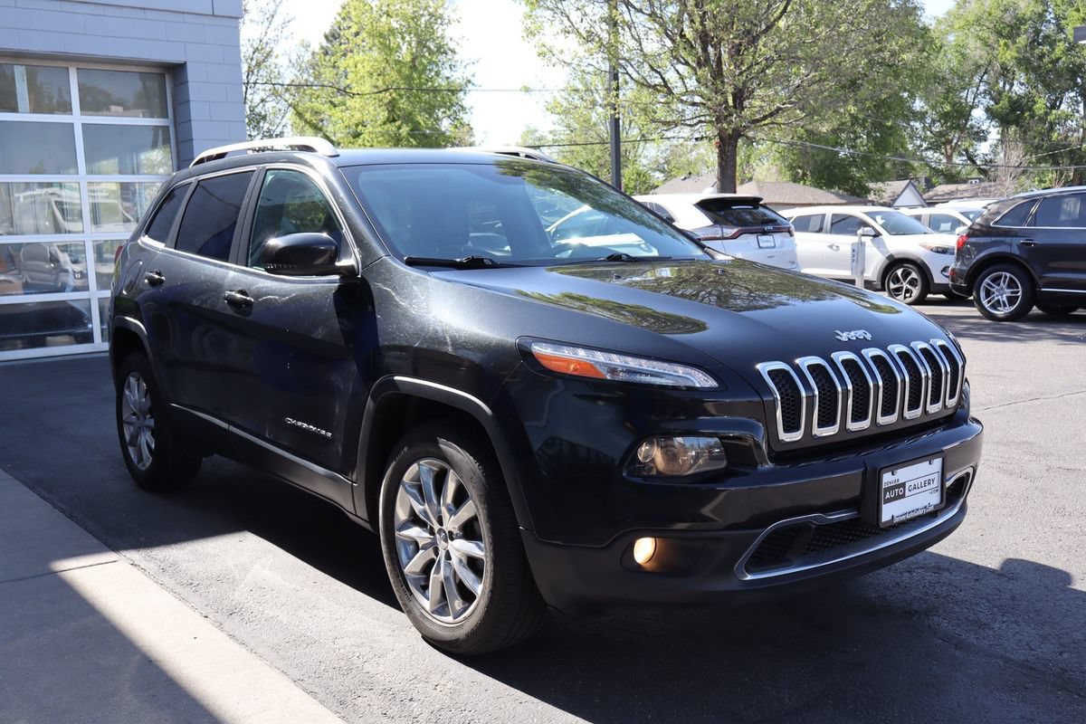 Used 2016 Jeep Cherokee Limited AWD/4WD image 8