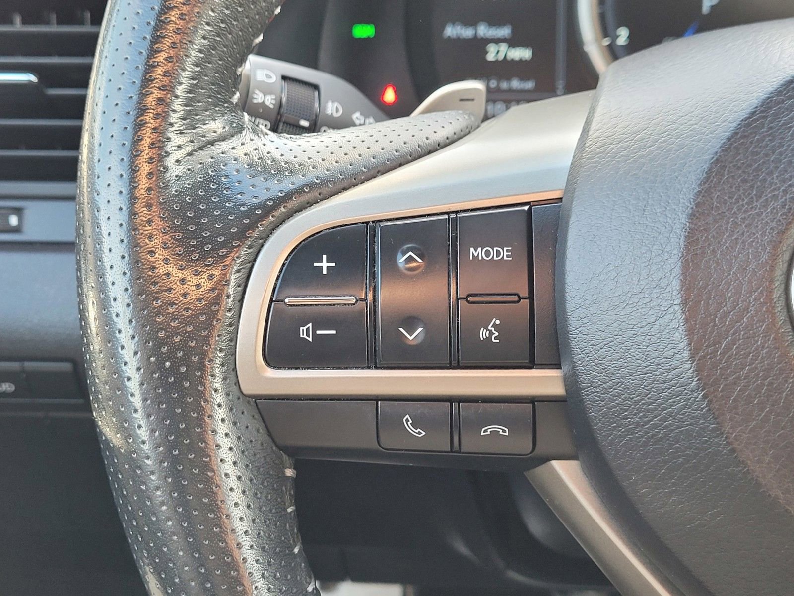 Used 2022 Lexus RX 350 F Sport w/ Accessory Package image 20