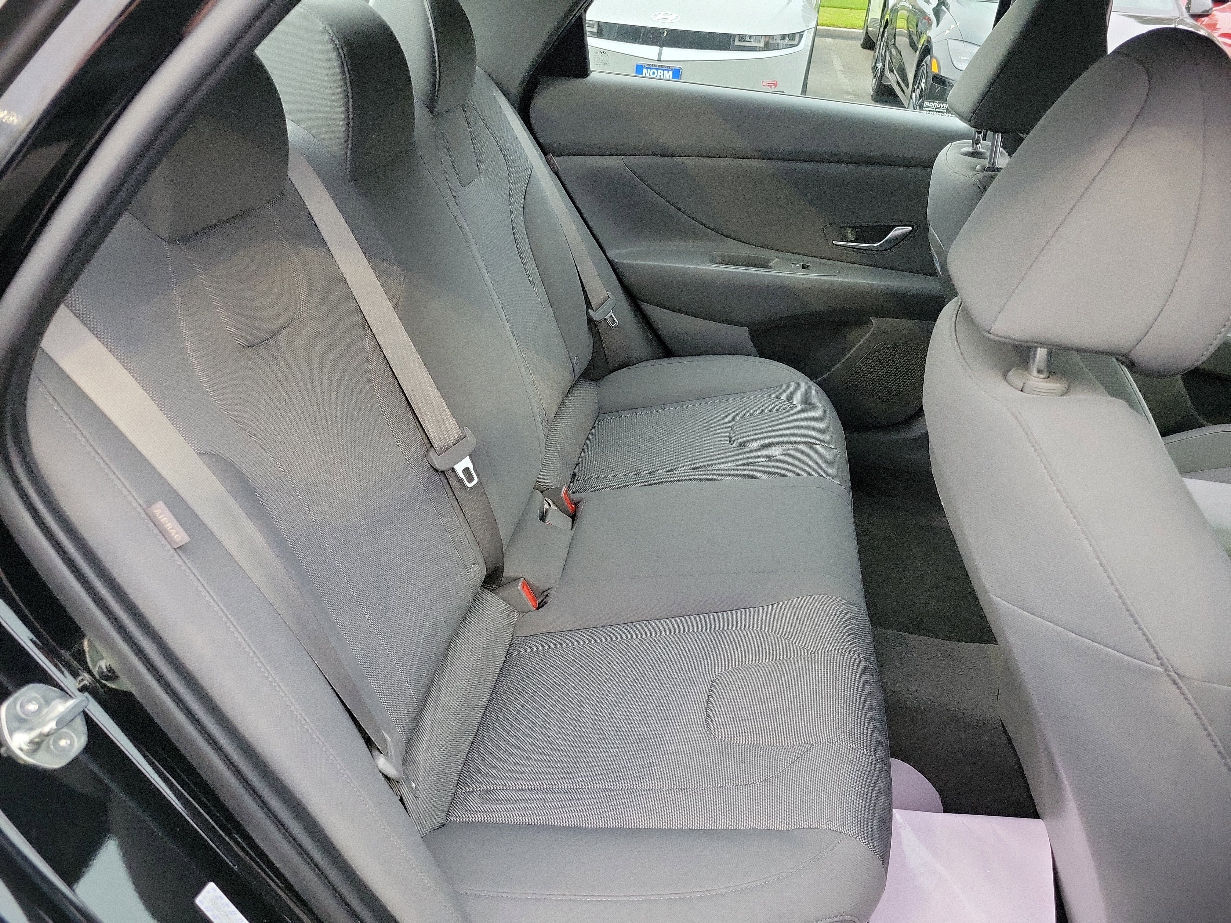 Certified 2024 Hyundai Elantra SE FWD image 22