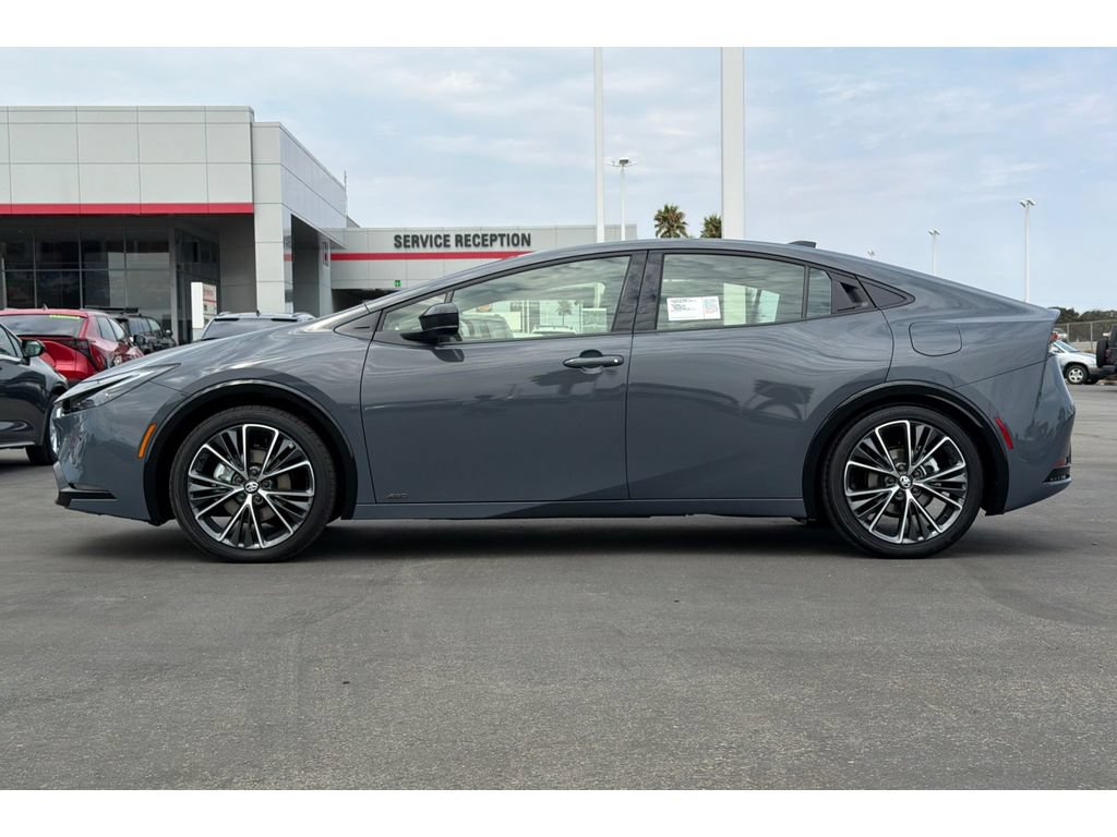 New 2027 Toyota Prius XLE AWD/4WD image 7