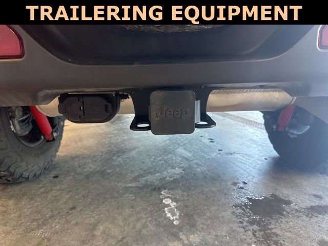 Used 2025 Jeep Wrangler Unlimited Rubicon AWD/4WD image 30