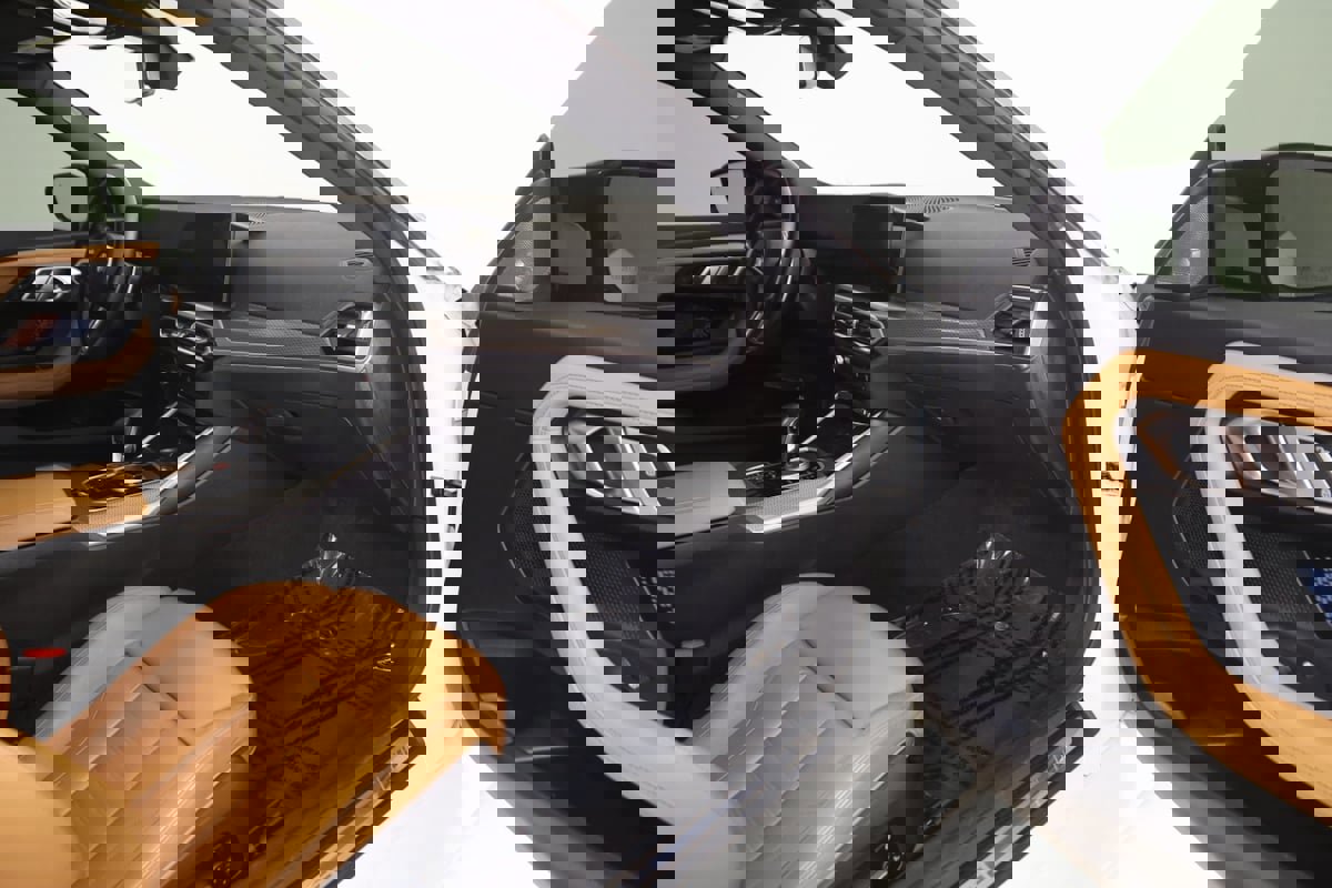 Used 2023 BMW M2 w/ Lighting Package image 60