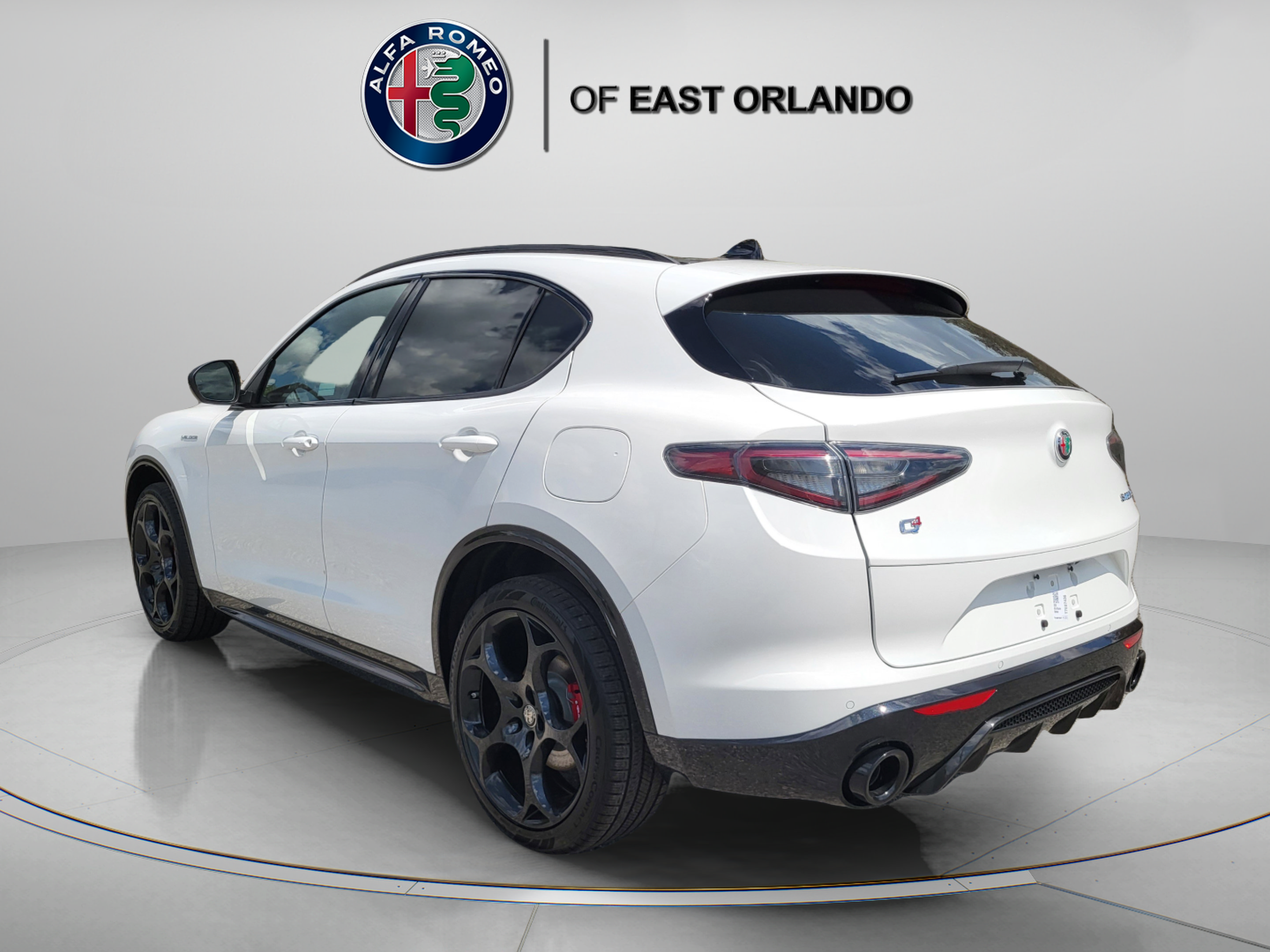 New 2026 Alfa Romeo Stelvio Sprint AWD/4WD image 5