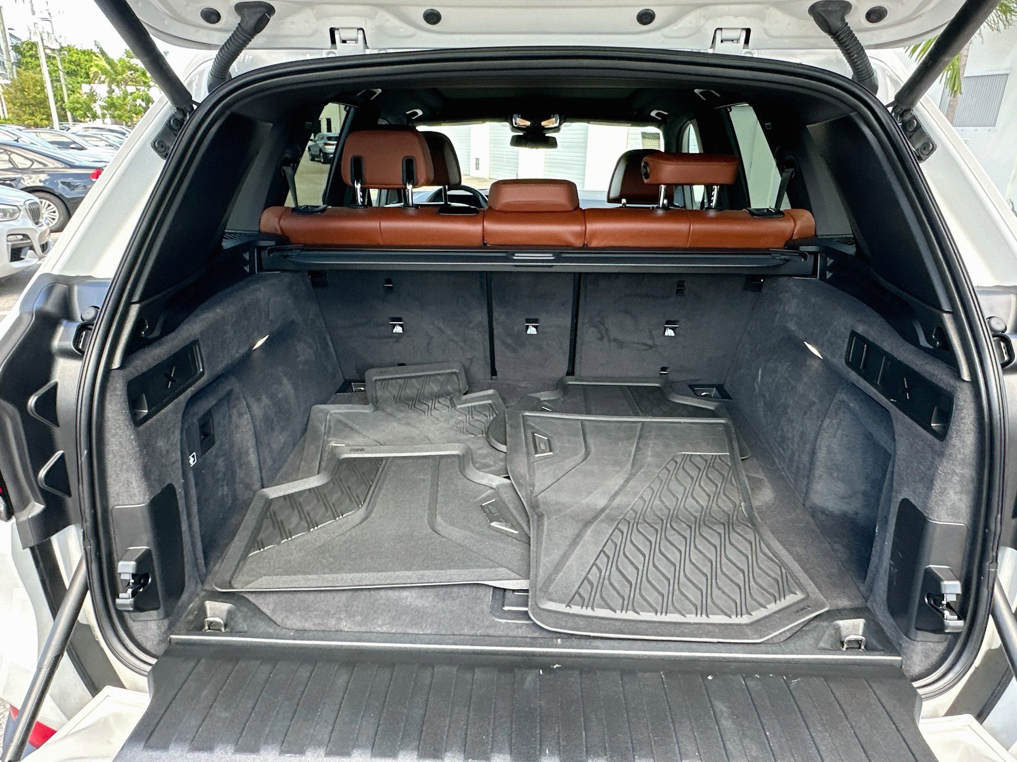 Used 2025 BMW X5 sDrive40i w/ Executive Package RWD image 28