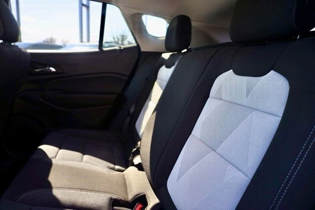 Certified 2025 Chevrolet Trax LS image 31