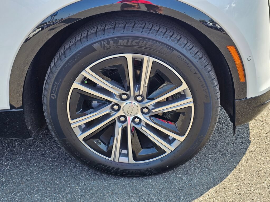 Used 2024 Cadillac Lyriq Luxury AWD/4WD image 32