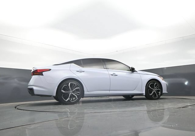 Used 2023 Nissan Altima 2.5 SR FWD image 29