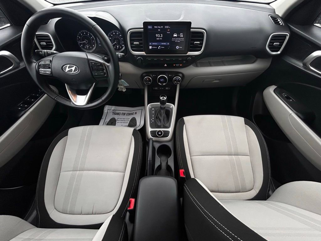 Used 2022 Hyundai Venue SEL image 14