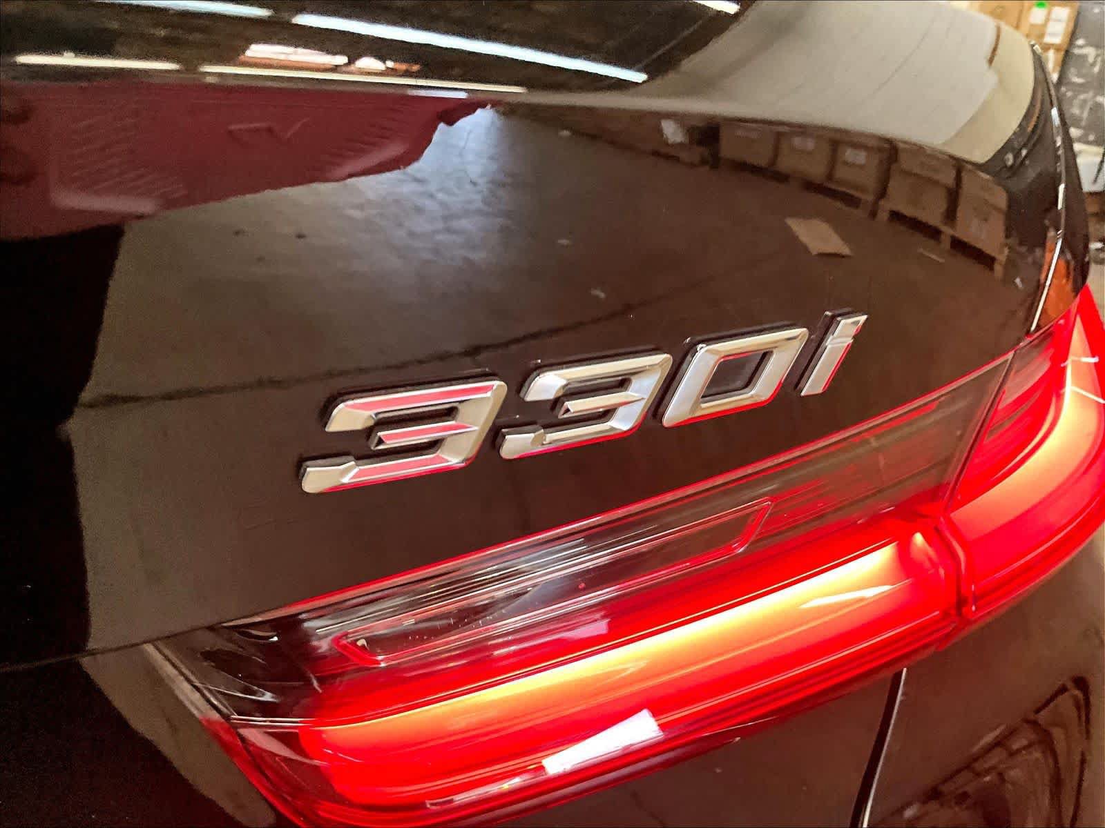 Used 2019 BMW 330i Sedan w/ Convenience Package RWD image 11