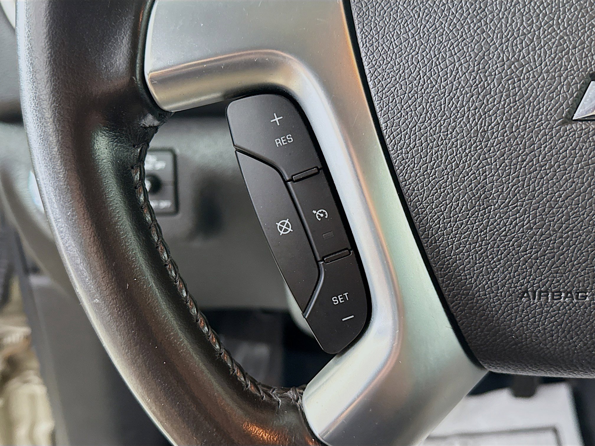 Used 2017 Chevrolet Traverse LT FWD image 14