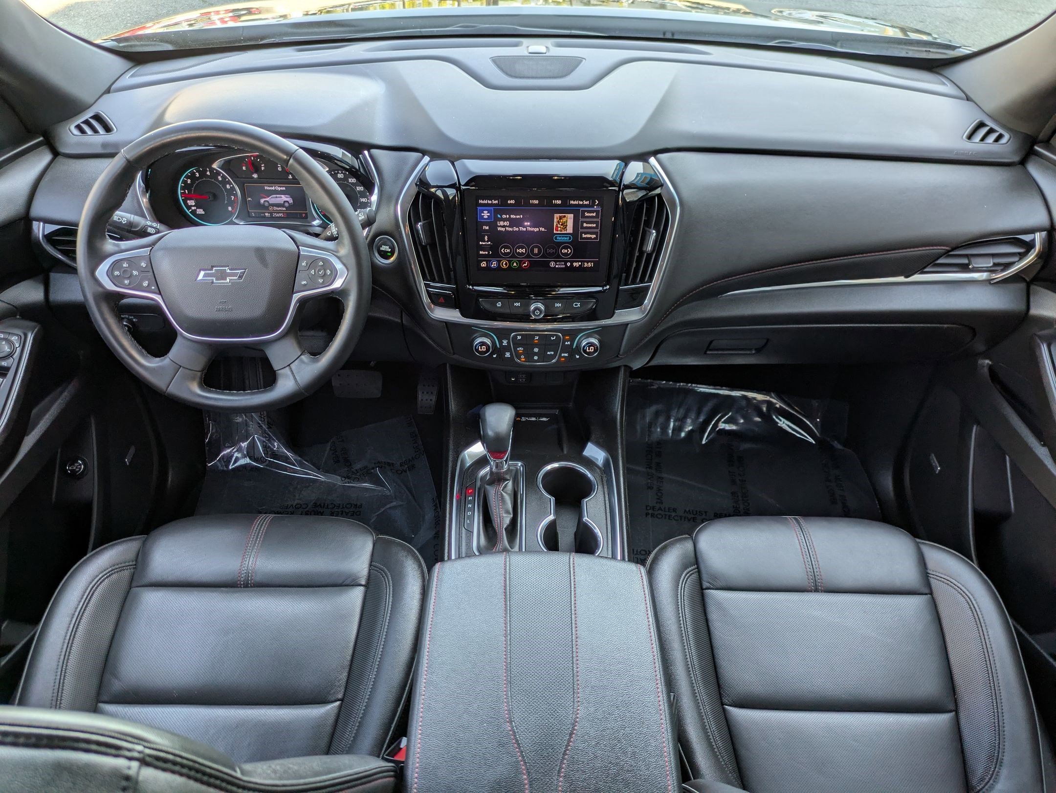 Used 2023 Chevrolet Traverse RS image 23