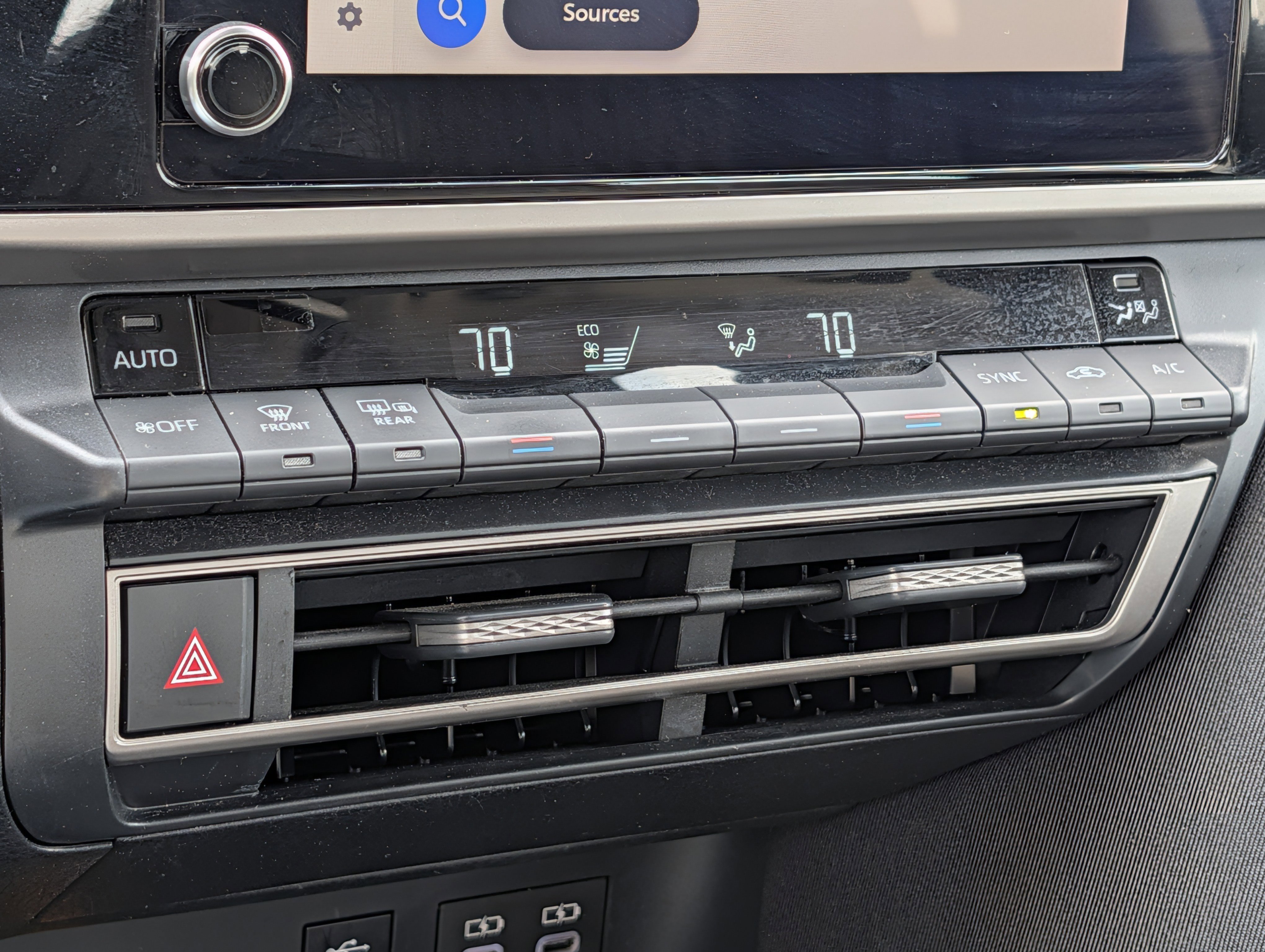 Certified 2025 Toyota Camry LE FWD image 24