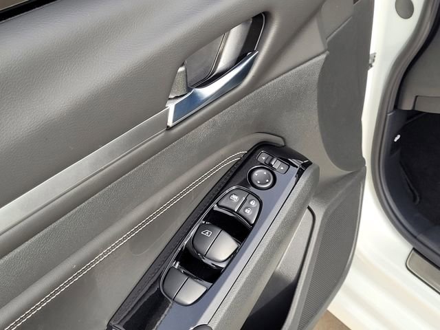 Used 2023 Nissan Altima 2.5 SL FWD image 22