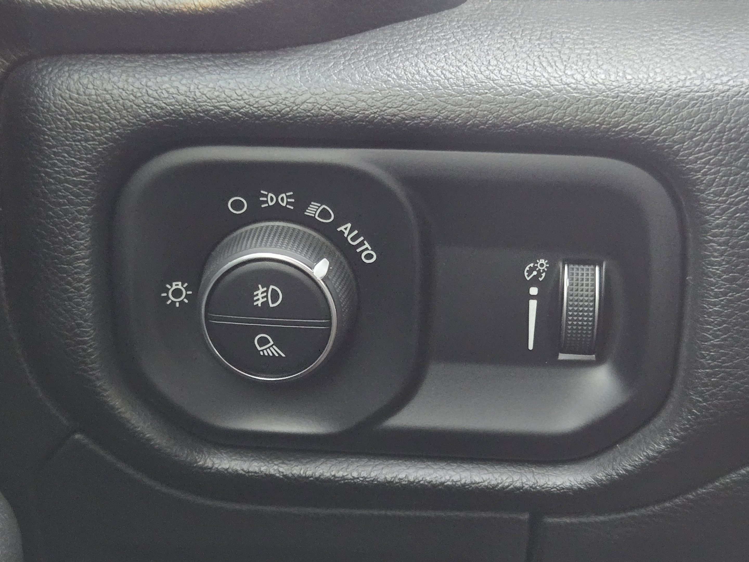 Used 2024 RAM 1500 Lone Star RWD image 19