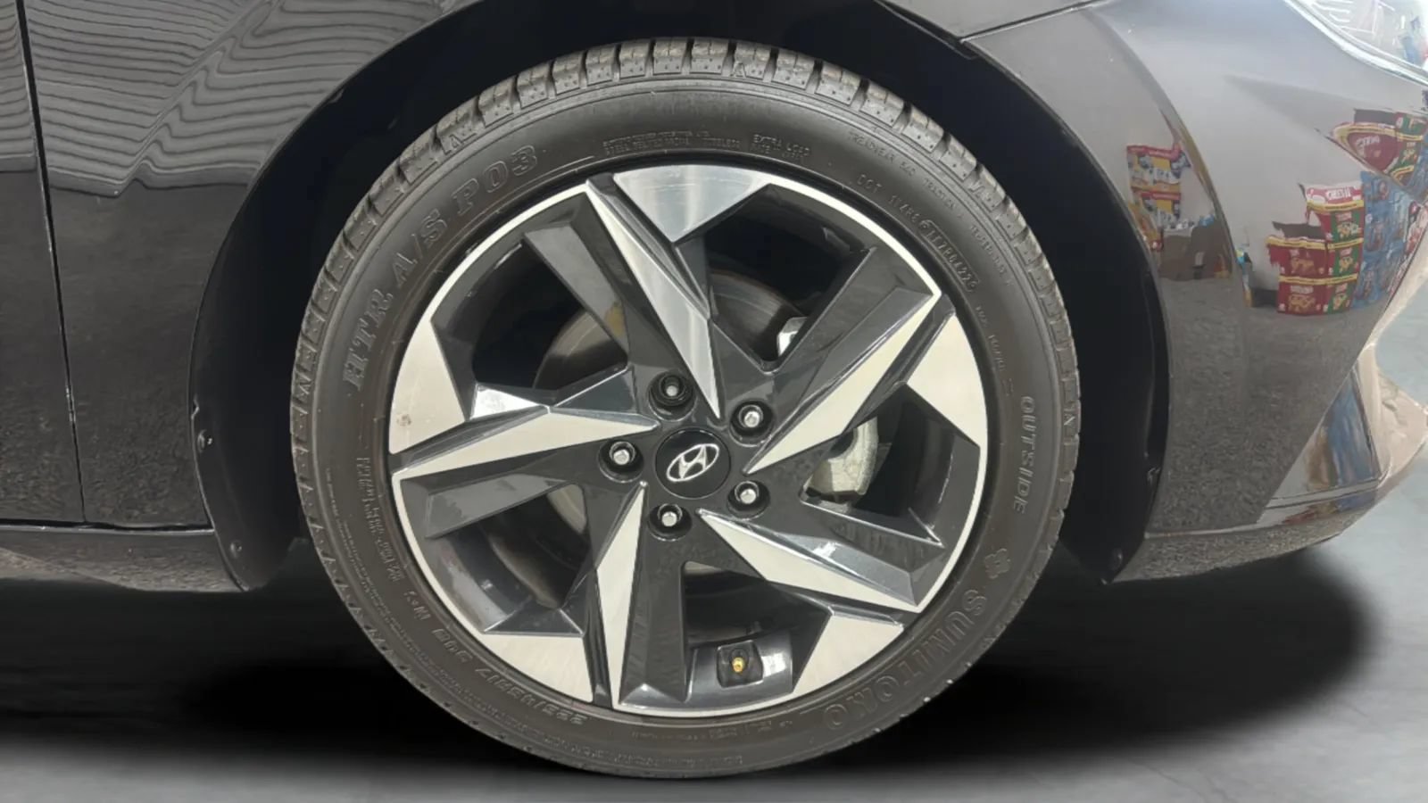 Used 2023 Hyundai Elantra SEL w/ Convenience Package FWD image 32
