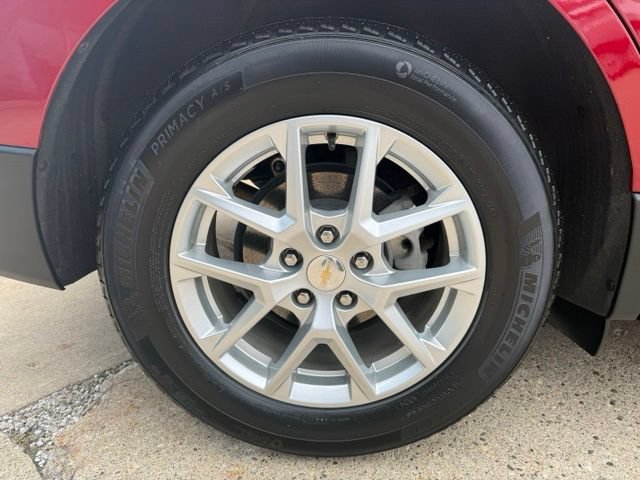Used 2024 Chevrolet Equinox LT FWD image 11