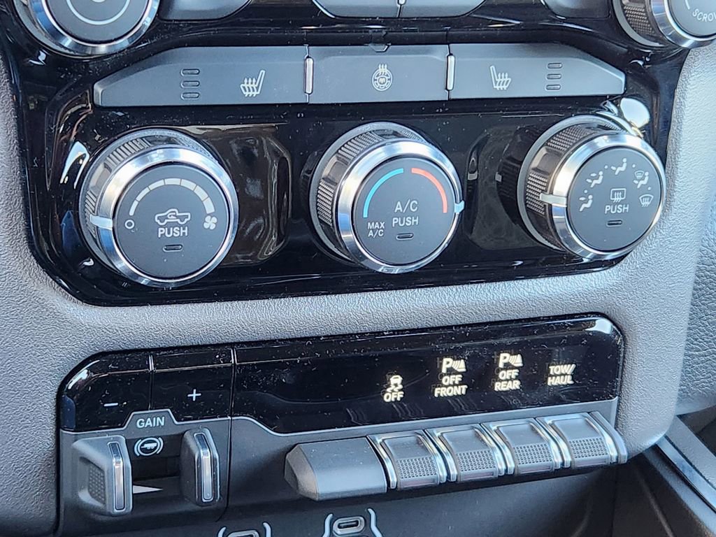 New 2026 RAM 1500 Big Horn w/ Night Edition image 11