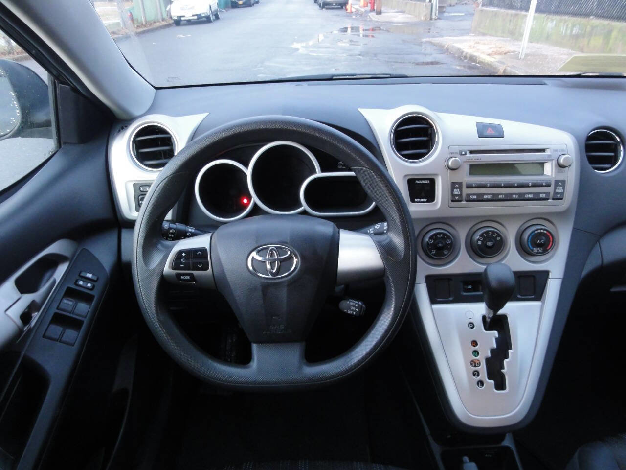 Used 2012 Toyota Matrix L image 26