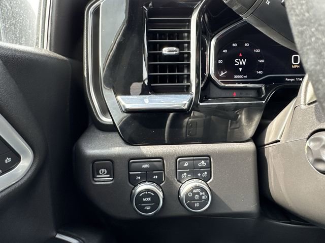 Used 2022 GMC Sierra 1500 SLT w/ SLT Convenience Package image 19