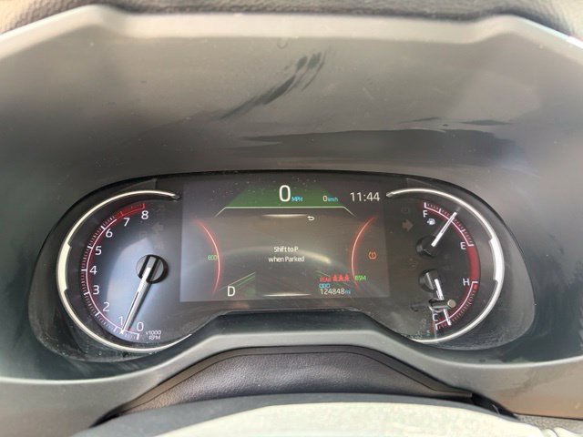 Used 2019 Toyota RAV4 Limited FWD image 31
