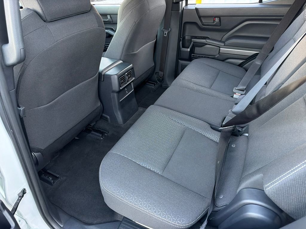 Used 2025 Toyota 4Runner SR5 image 33