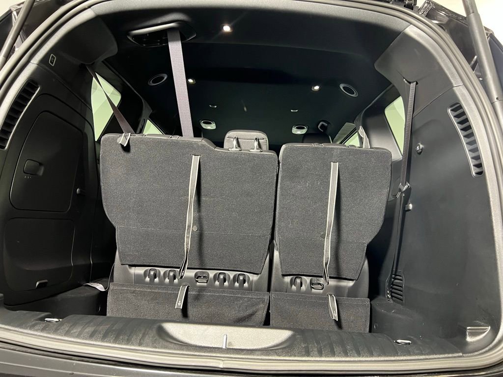 Used 2025 Chrysler Pacifica Select image 31