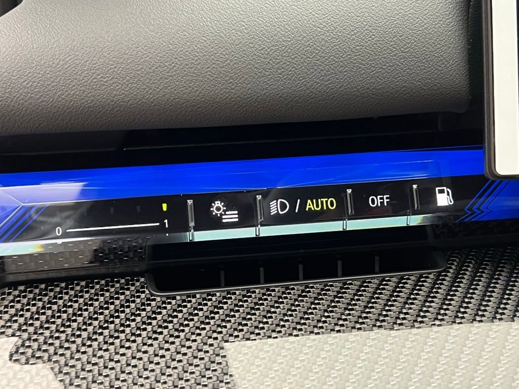 New 2026 BMW M5 w/ Carbon Package image 21