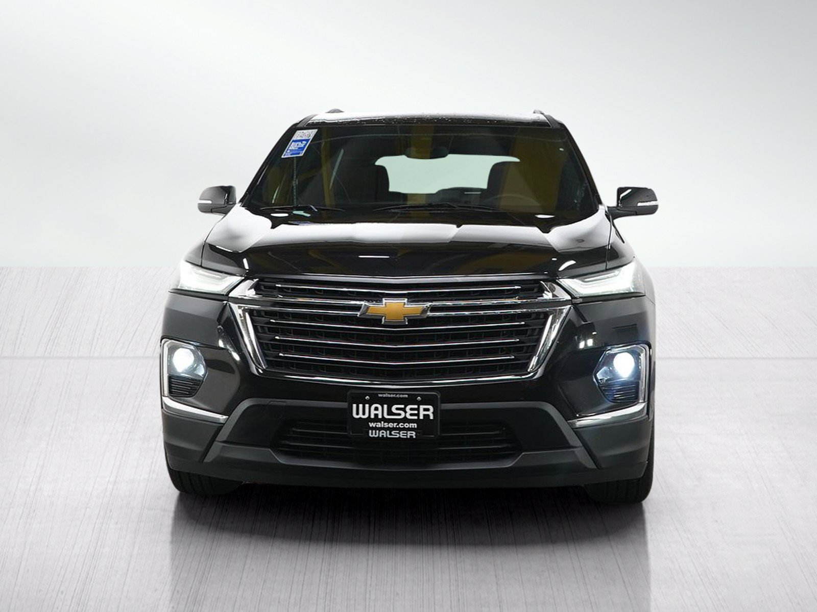Used 2023 Chevrolet Traverse LT FWD image 9