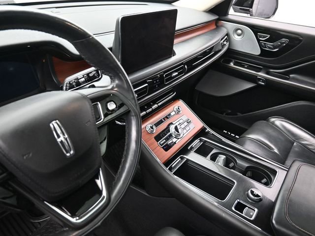 Used 2022 Lincoln Aviator Reserve w/ Equipment Group 201A image 24