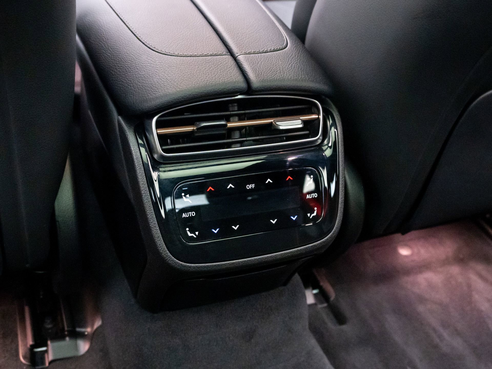 Used 2023 Mercedes-Benz EQE AMG 4MATIC Sedan image 21