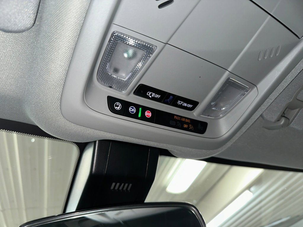 Used 2022 Chevrolet Equinox LT w/ LPO, Floor Liner Package image 14