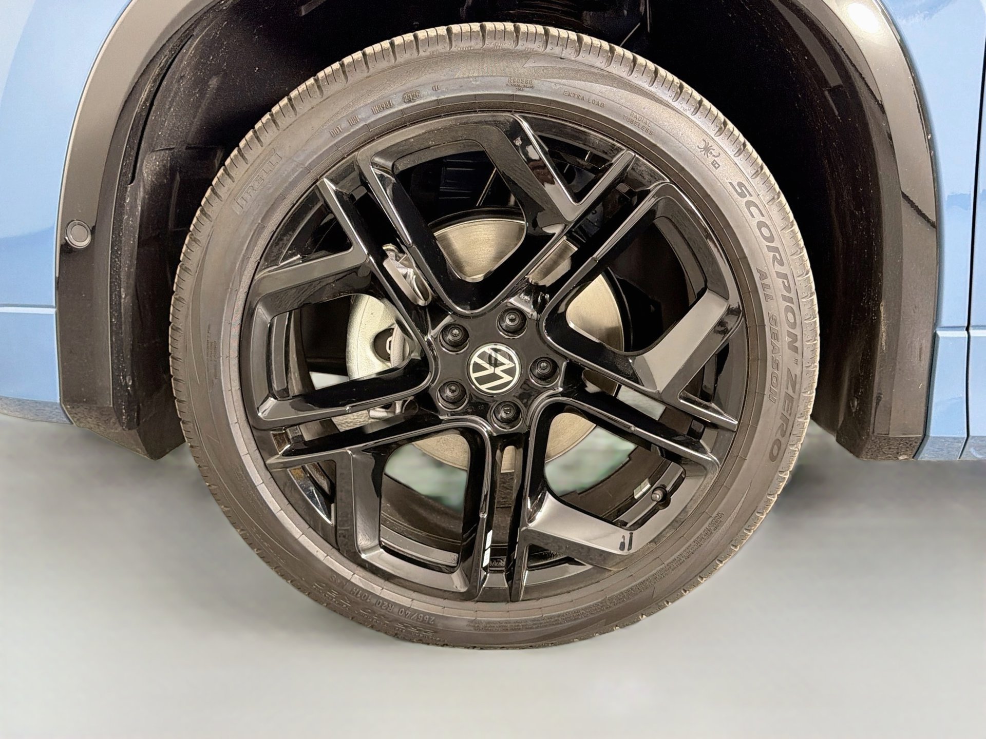 New 2026 Volkswagen Tiguan SE R-Line FWD image 31